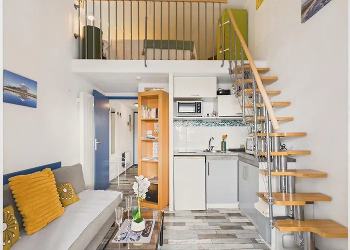 Vue A 900m De La Pour 3