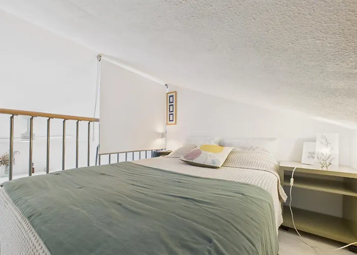 Vue A 900m De La Pour 3